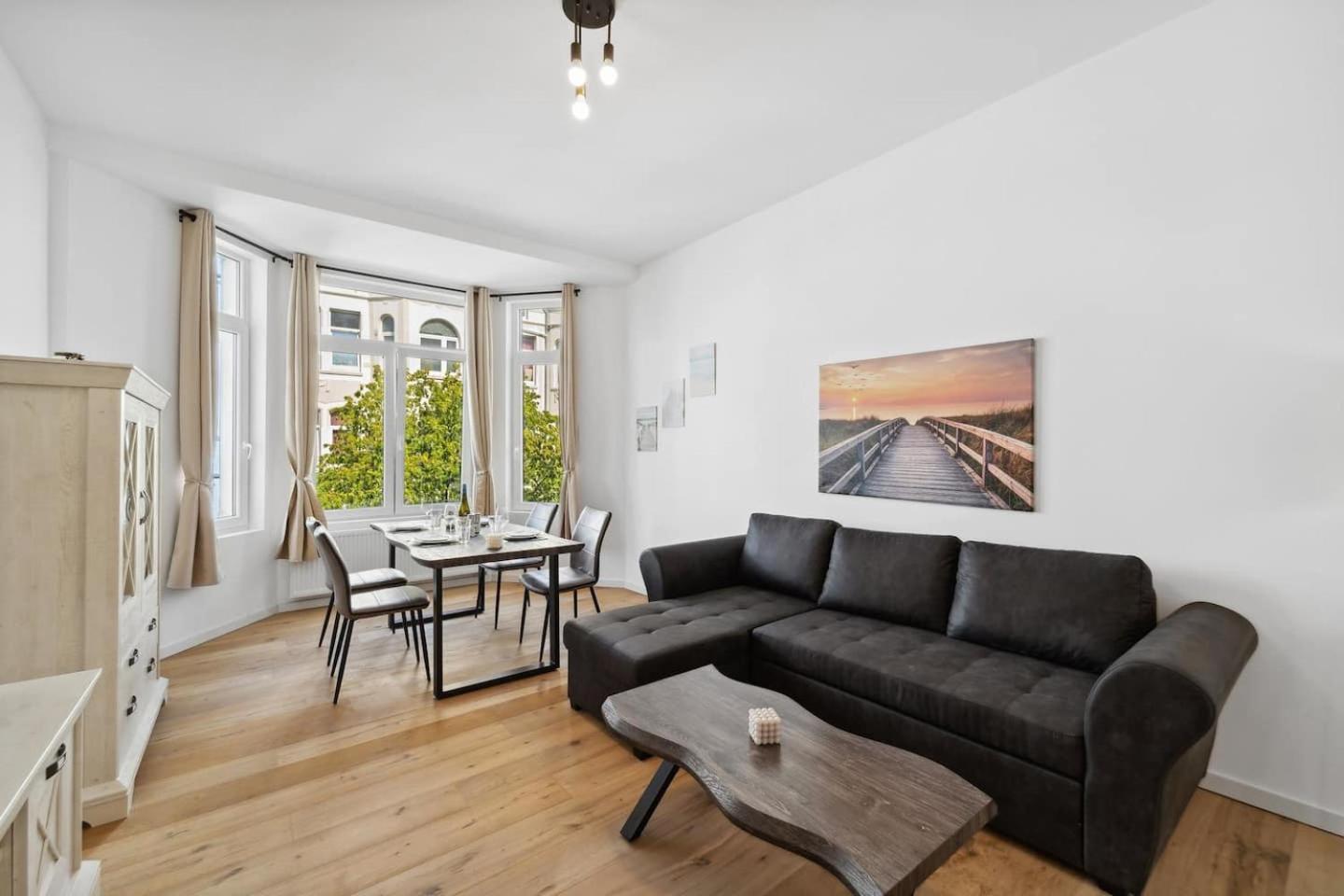 فيلهلمسهافن Infinity Stay Ferienapartments Rheinstrasse المظهر الخارجي الصورة