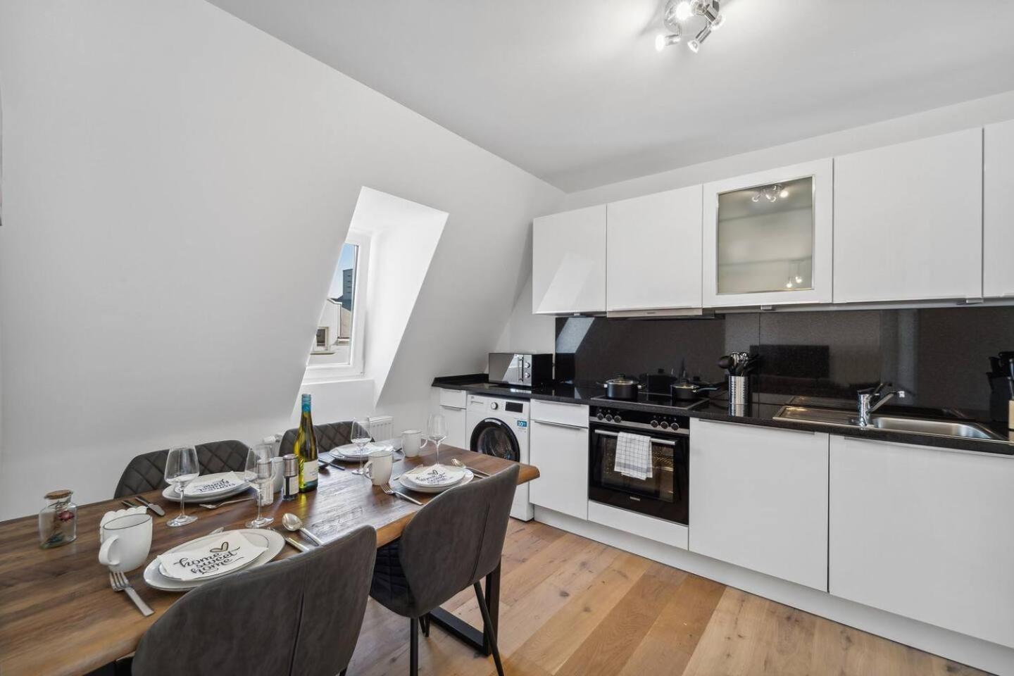 فيلهلمسهافن Infinity Stay Ferienapartments Rheinstrasse المظهر الخارجي الصورة